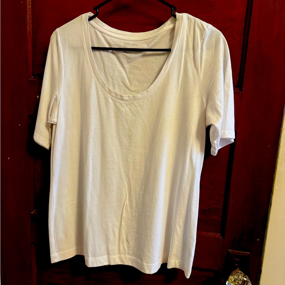 Never Worn Medium 100% Cotton White 3/4 Sleeve Shirt